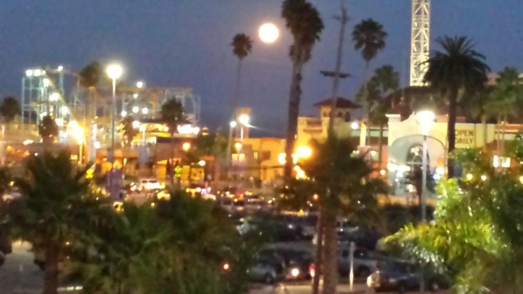 Fireside Inn By The Beach Boardwalk & Bowling Santa Cruz Exteriör bild